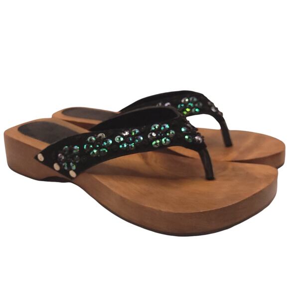Vintage NaNa Sandals Wooden Flip Flops Floral Black Size 8 - Picture 1 of 6
